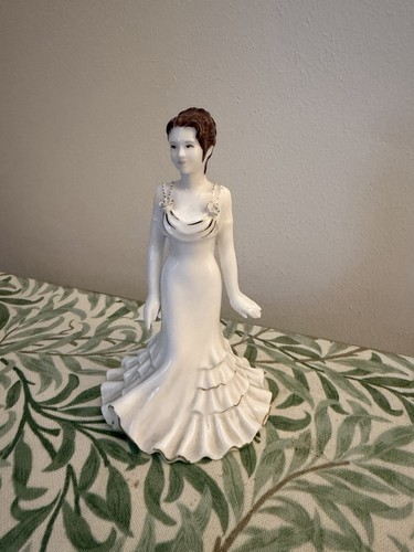 Coalport crystal figurine - coalport,