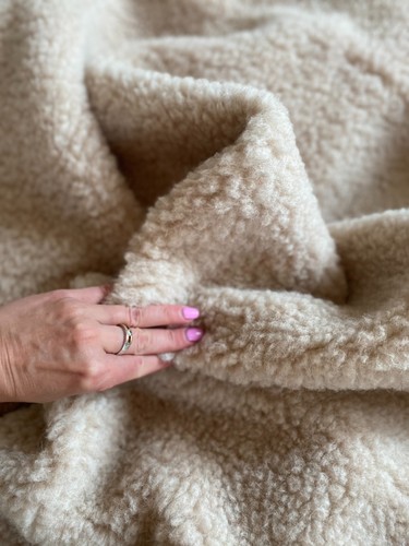 Natural merino wool sleeping - natural,