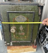 Chubb Antique Safe with Keys