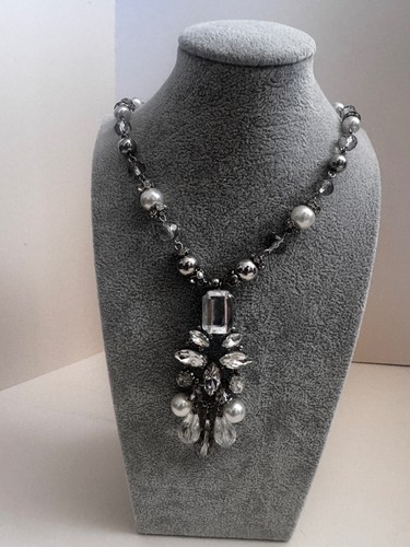 Long statement necklace - long,