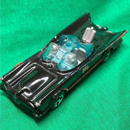 Hot wheels batman batmobile - hot,