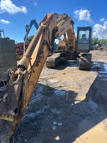 Komatsu pc220lc tracked - komatsu,
