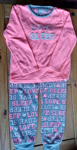 Girls love sleep fleecy - girls, sleep"