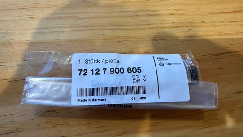 Bmw e46 front fender - •,