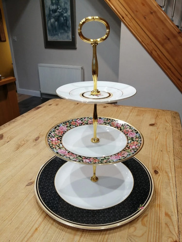 Wedgwood three tier - , cake