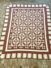 QUILT Amish Hand quilted