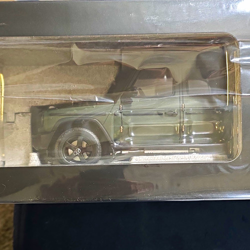 Norev mercedes benz 500 - g,