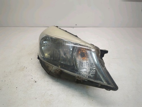 Toyota yaris headlight right - toyota,