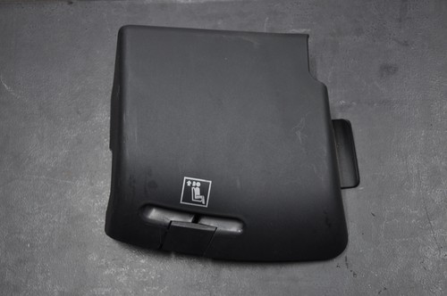 Cover seat belt rear left - belt,