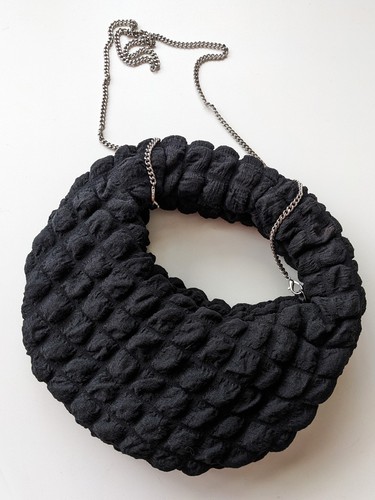 Zara black round quilted - black,