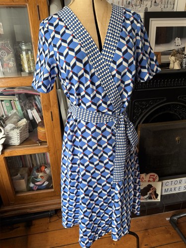 Beautiful faux wrap - faux, dress