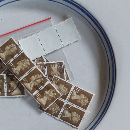 Stamps bistre - 50, x 11½p
