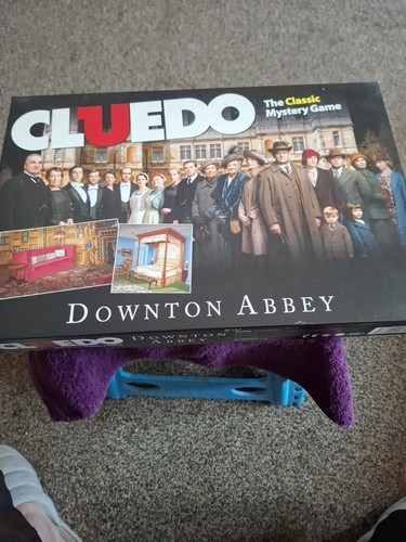 Hasbro cluedo downton abbey - hasbro,