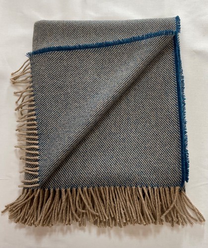 Pure wool fringed - pure,