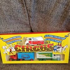 Ex Con Lledo Diecast CR1003 3 Piece Circus Collection Fossetts Arnold's Smart's