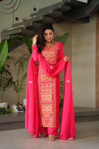 Pakistani indian bollywood - indian,