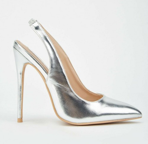 Size 4 wide - £38, fit