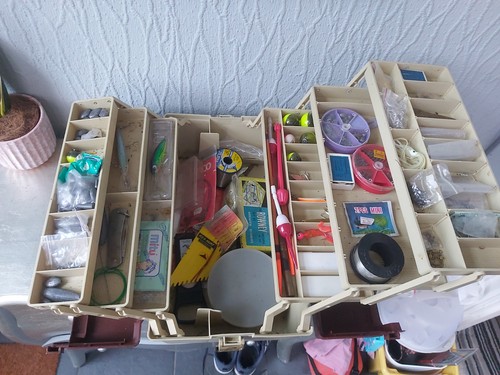 Old plano fishing - old, tackle