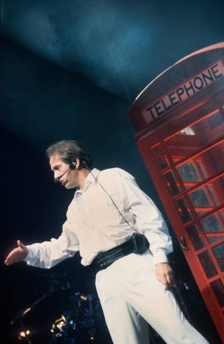 Peter gabriel performs - peter,
