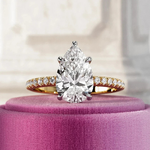 White moissanite ct pear - 3.30,