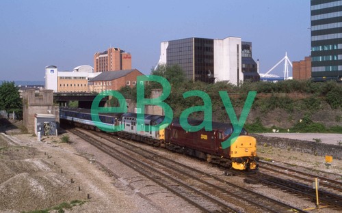 35mm railway slide class 37 - slide, of