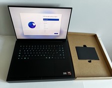 Razer Blade 16 Gaming Laptop 240Hz QHD+ Ryzen AI 9 365 32GB RTX 5080 1TB SSD