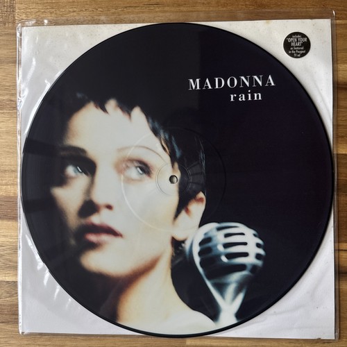 Madonna rain picture - madonna,