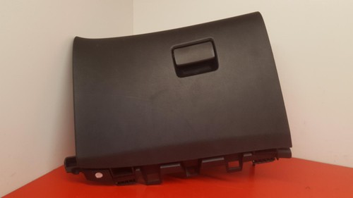 2014 vauxhall astra glovebox - j,