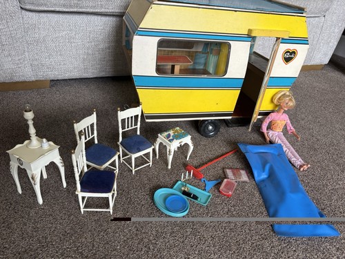 Vintage sindy caravan and - sindy,
