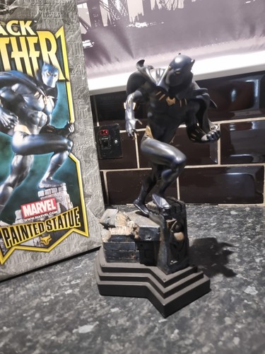 Black panther statue marvel - ,,