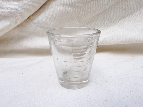 Vintage small glass measuring - vintage,