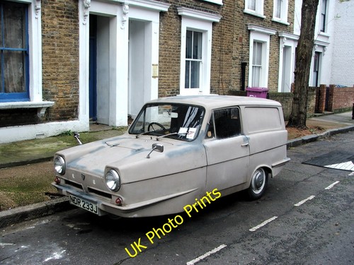 Photo 12x8 reliant regal - 12x8,