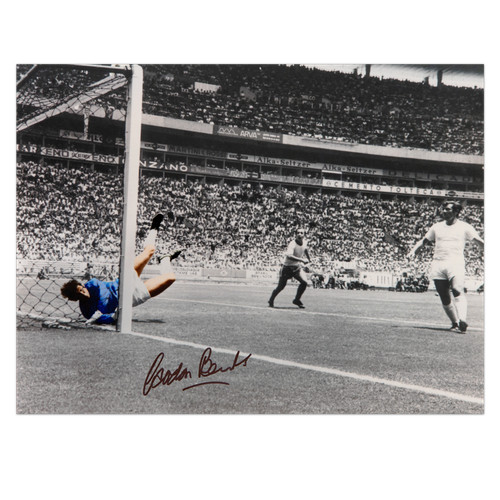 Gordon banks signed england - gordon,