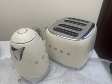 SMEG Cream 4slice Toaster And Variable Temperature Kettle Used