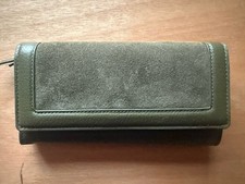 CLARK'S CASUAL PURSE OLIVE