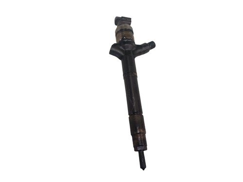 Toyota avensis fuel injector - toyota,