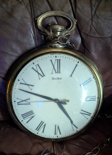Vtg mcm united pocket watch - vtg,