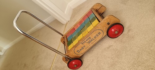 Tri ang wooden truck bricks - tri-ang, truck/