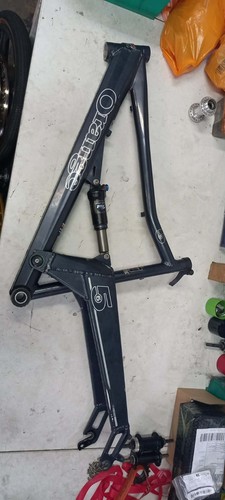 Orange full suspension - 18", 5