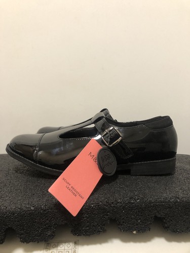 Scuff resistant t bar - m&s,