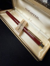 Vintage Sheaffer Targa Burgundy GT Fountain Pen 14ct Gold Nib Fine