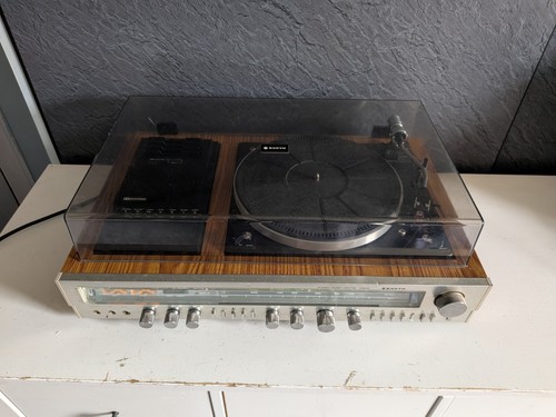 Sanyo 3002 vintage music - sanyo,