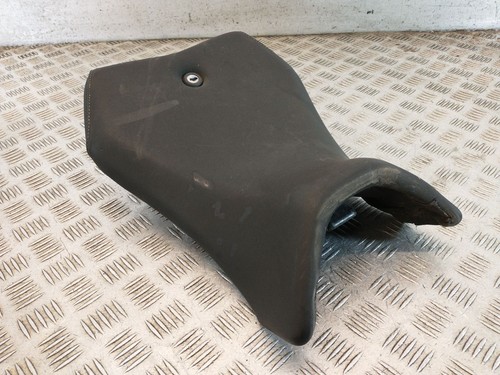 Yamaha yzf 125 - r, seat