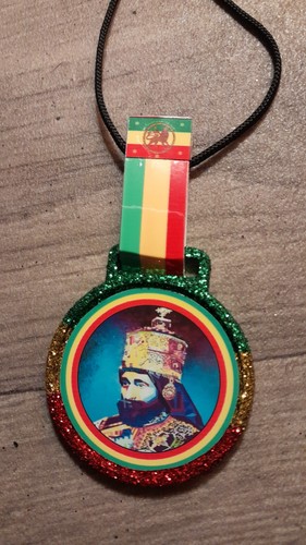 Rasta art necklace design - /,