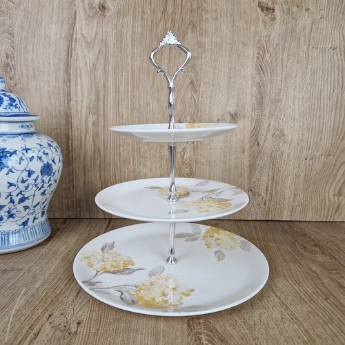 Laura ashley tier cake - cake, stand