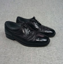 Trickers International Men's