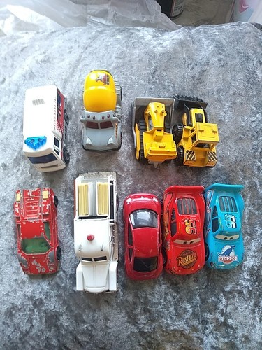 Vintage toys including - 9x,