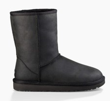UGG® AUSTRALIA CLASSIC SHORT