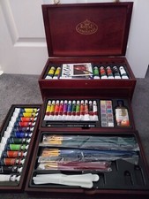 Royal & Langnickel Artist Painting Chest Premier Set