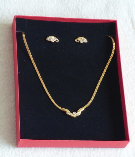 Gold coloured necklace choker - coloured, necklace/choker